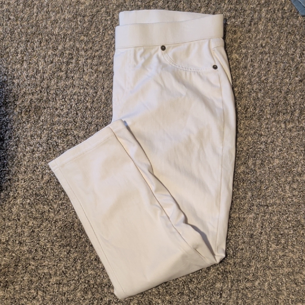 White Slim Fit Stretch Capri - Picture 4 of 4